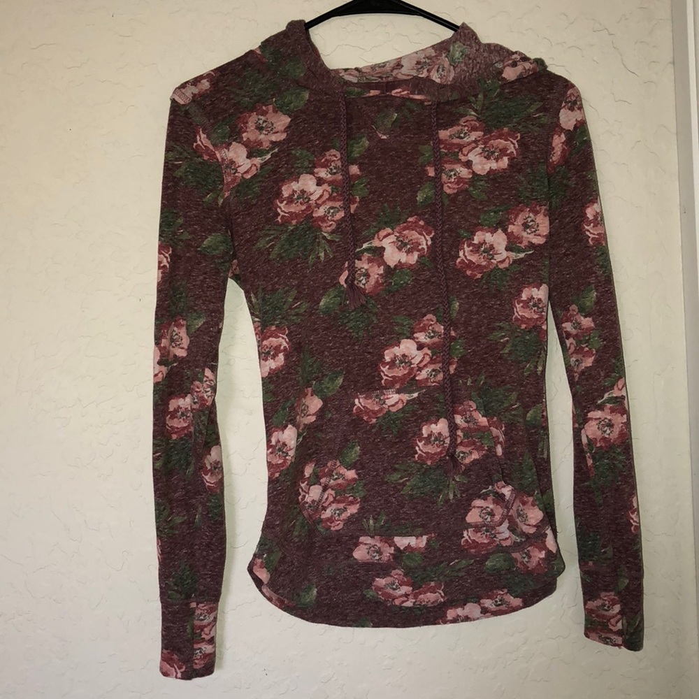 Cute long sleeve top